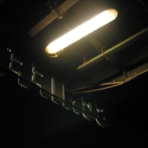 Hamburg bei Nacht - Brückenlampe (c)Leon62